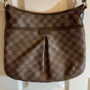 Authentic LV Bloomsbury Damier crossbody in pristine condition.